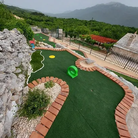 Villa Sagosde With Swimming Pool And Mini Golf *
