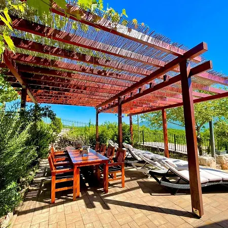 Villa Sagosde With Swimming Pool And Mini Golf