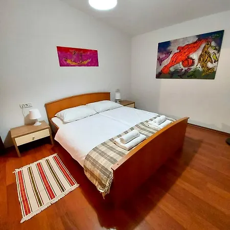 Sagosde With Swimming Pool And Mini Golf * Zagvozd