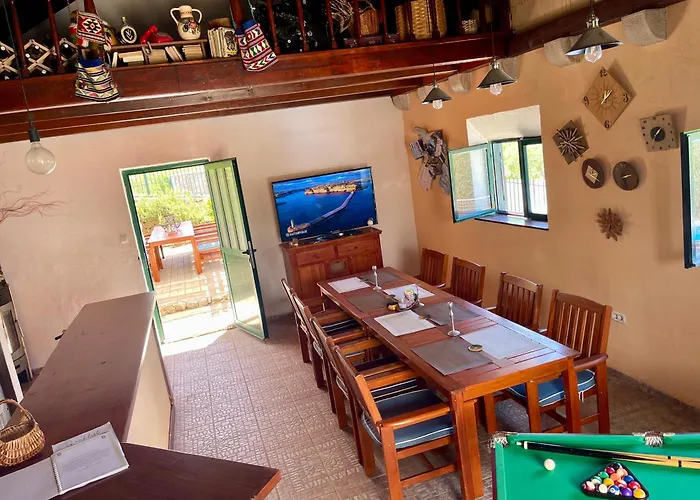 Sagosde With Swimming Pool And Mini Golf 别墅 Zagvozd