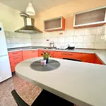 Sagosde With Swimming Pool And Mini Golf Vila *