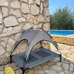 Sagosde With Swimming Pool And Mini Golf Zagvozd