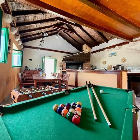别墅 Sagosde With Swimming Pool And Mini Golf Zagvozd